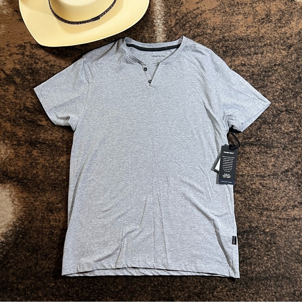 Men’s Henley-styled Kenneth Cole Short-sleeve